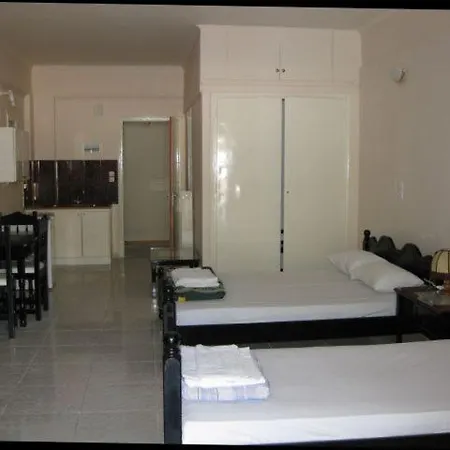 Magdalena Corfu Self Catered Family Studio For 5 Persons شقة