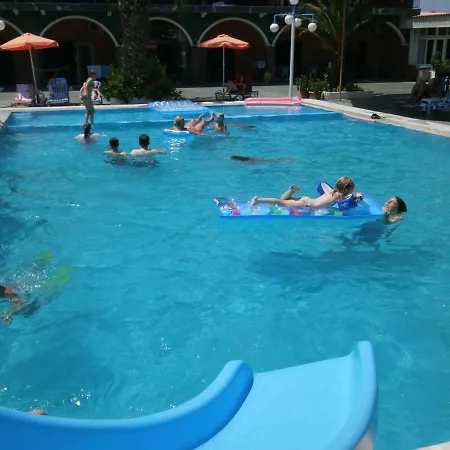 شقة Magdalena Corfu Self Catered Family Studio For 5 Persons