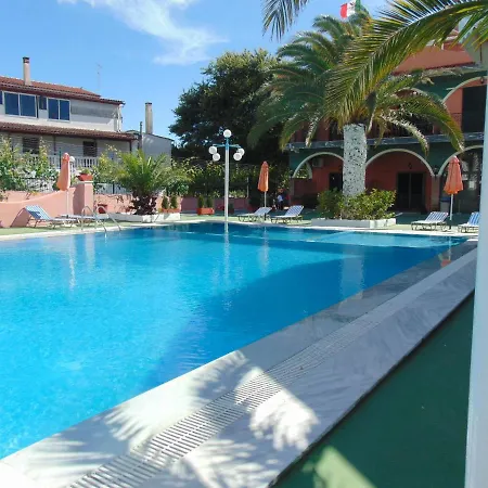 Magdalena Corfu Self Catered Family Studio For 5 Persons شقة